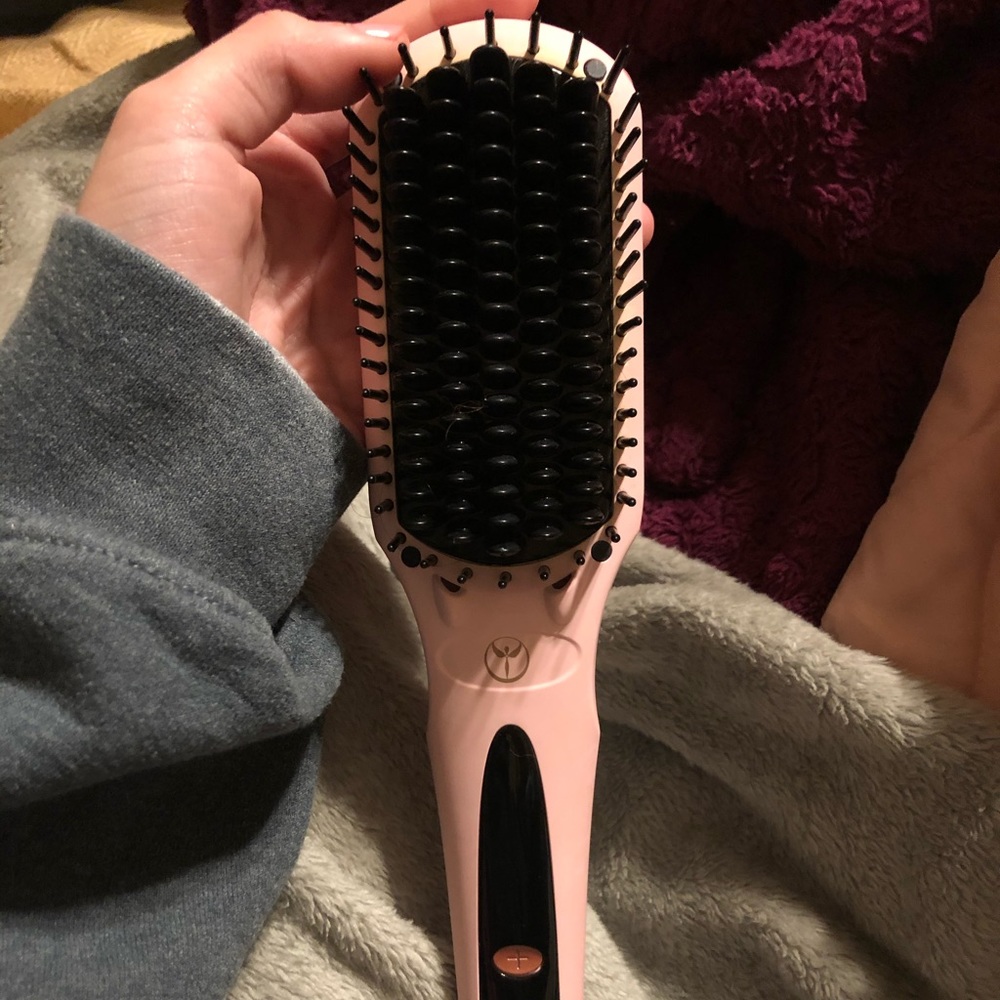 L’ange hot brush (straightening brush)